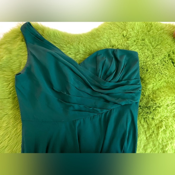 PlusSz CELEBRATE DB STUDIO | Full skirt Asymmetrical Shoulder | Juniper Green - Picture 7 of 9